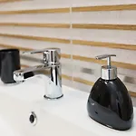 Onholiday Ulica Generala Maczka Apartament